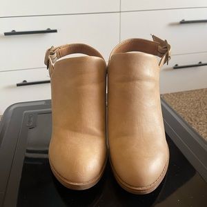 tan boots